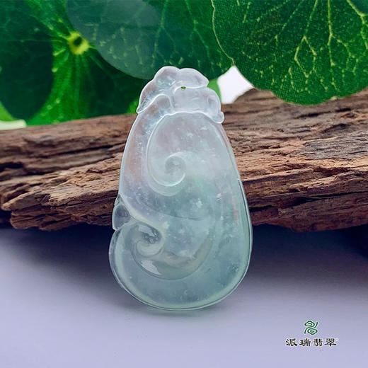 派瑞翡翠 翡翠挂件 糯种 飘花 商品图0