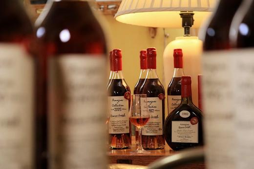 【46个垂直年份】1960-2005法国杜培龙单一老年份雅文邑白兰地烈酒 商品图3