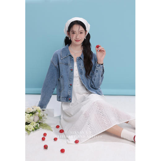 鹿向南《珍妮弗日记》早春牛仔外套2025新款女春季宽松短款设计感&米白连衣裙 商品图3