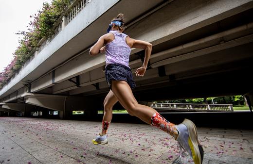 严素跑步风洞背心，大步槛过，男/女款，轻量，快干，严素态度 商品图8
