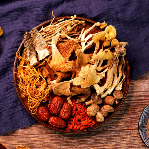 【干货煲汤料！七彩羊肚菌汤包】羊肚菌汤包菌菇干货煲汤料整箱炖汤料云南七彩菌汤包抖音同款健康 商品图1