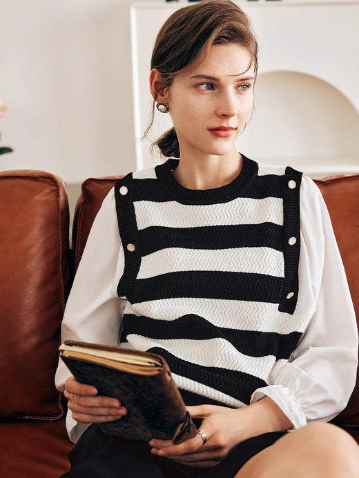 OLrain欧芮儿法式黑白条纹针织衫女秋季2023年新款宽松拼接套头衫 商品图0