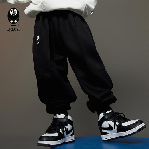 【23秋上新】jokii潮牌童装『空气层嘻哈裤』儿童休闲时尚长裤洋气[福利品] 商品图1
