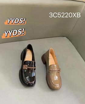 欧罗巴2023秋季漆皮中跟秀气乐福一脚蹬单鞋