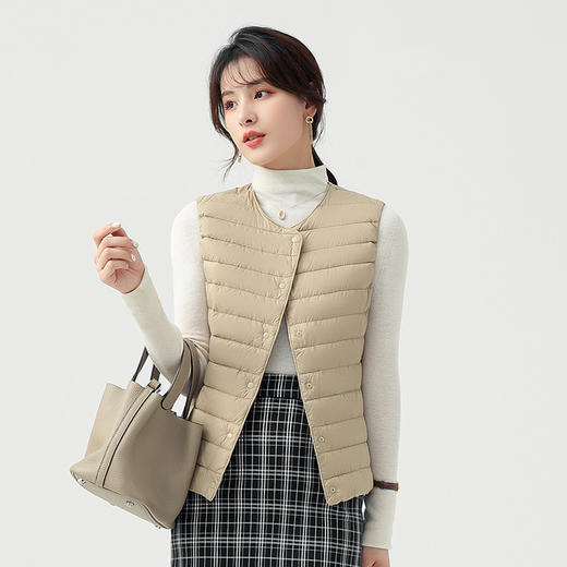【细腻保暖！轻薄款羽毛马甲】高端潮羽绒马甲女轻薄款修身外穿秋冬季白鸭绒羽绒服保暖内搭马夹 商品图1