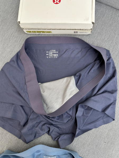 一盒三条男士男士！！lulu提花logo莫代尔男士内裤  经典四角裤平角！lu家畅销款专柜一条280的！！莫代尔面料 商品图2