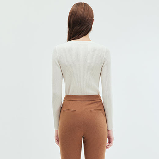 EITIE爱特爱简约大方圆领修身显瘦打底纯色羊毛针织衫秋季新款C2301226 商品图8