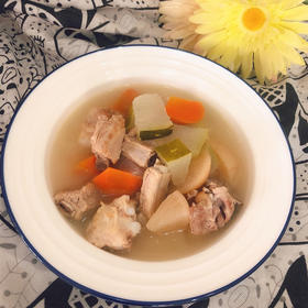 胡萝卜冬瓜煲龙骨（隔水蒸炖）