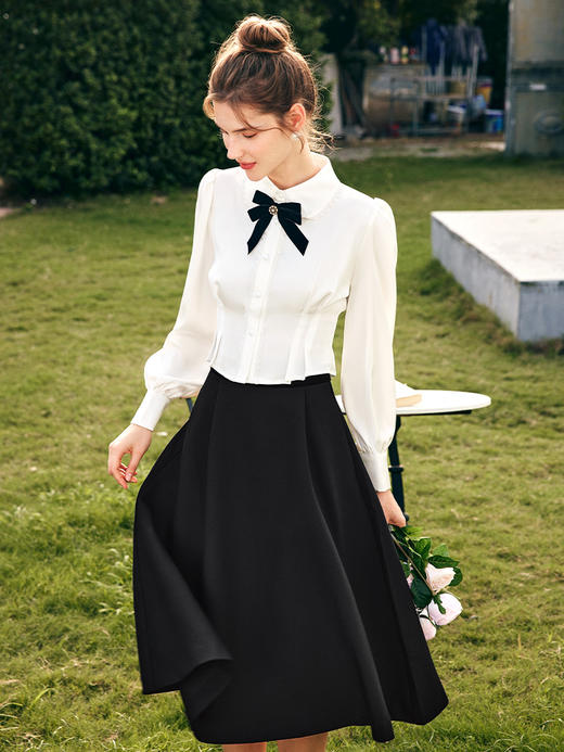 OLrain欧芮儿法式白色缎面衬衫女春季2023新款复古宫廷风长袖衬衣 商品图3