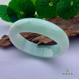 派瑞翡翠 翡翠手镯 糯种 浅绿