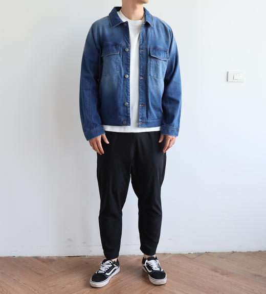 E.Z 插肩袖 宽松水洗口袋牛仔夹克外套 WT624 商品图2