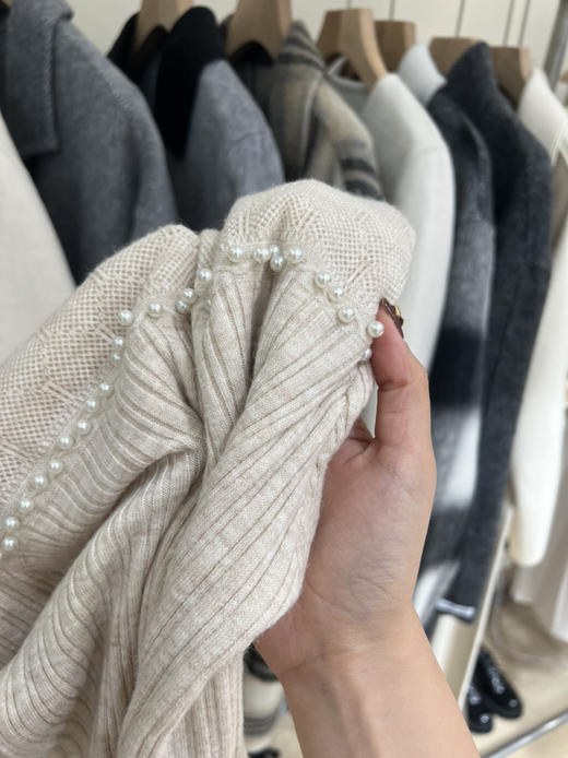 珍珠羊毛打底衫 商品图3