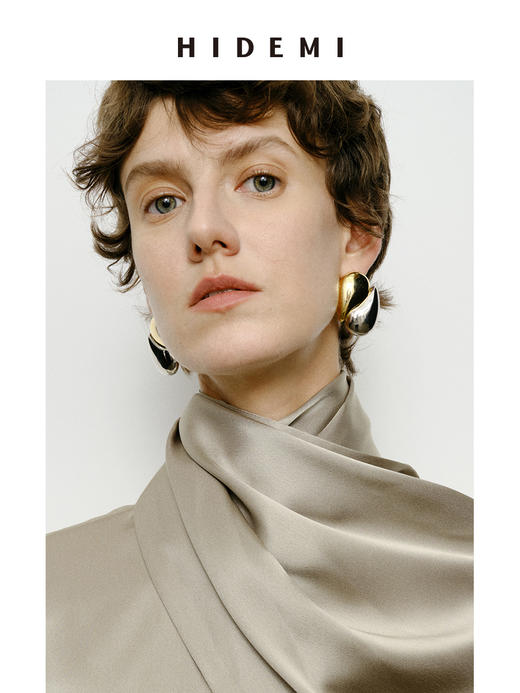 HIDEMI 【papi酱同款】流线型设计感金银拼色椭圆形耳钉 商品图6