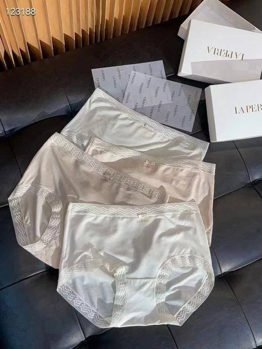 LAPERLA中腰天丝内裤 商品图1