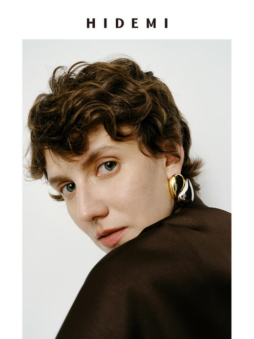 HIDEMI 【papi酱同款】流线型设计感金银拼色椭圆形耳钉 商品图2