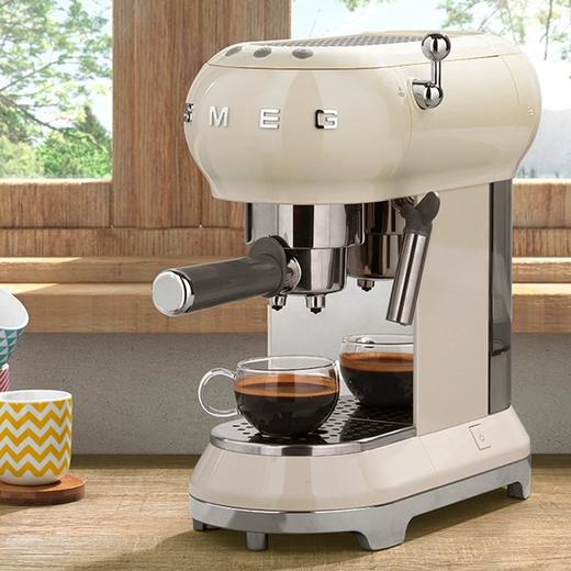 SMEG/斯麦格ECF01意式半自动咖啡机家用办公室用小型一体奶泡蒸汽 商品图1