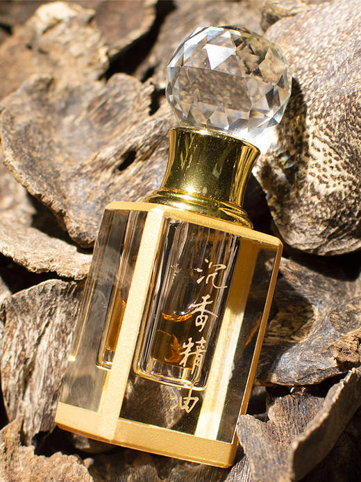 沉香精油纯无稀释持久安神香水蒸馏超临界越南天然沉香油 商品图0