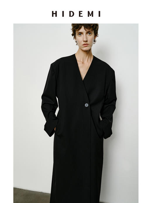 HIDEMI 精纺羊毛极简无领宽肩设计感一粒扣长款西装大衣 商品图4