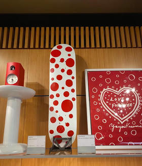 Yayoi Kusama 艺术大圆点滑板