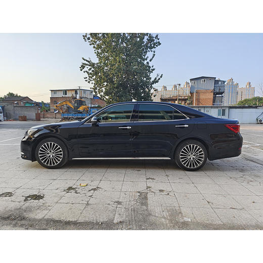 丰田 皇冠 2.0T 运动版【长租-北京】 商品图3