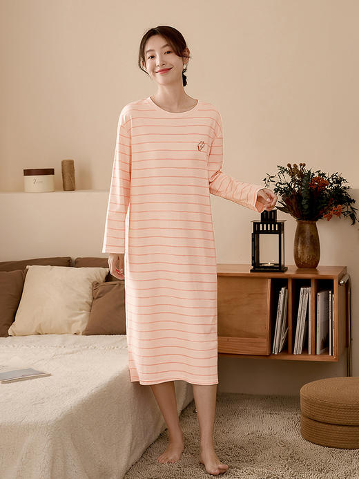 康妮雅女式长袖睡裙 商品图3