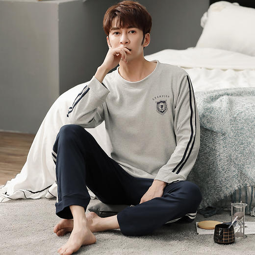 【韩版卡通宽松设计❗️棉质长袖睡衣】温暖有型，别出心裁，仿佛韩版卡通形象穿越而来。外出，家居两相宜。睡衣男士秋冬季棉质长袖春秋款男款可外穿韩版卡通宽松家居服套装父亲节礼物新年礼盒年货礼盒 商品图1