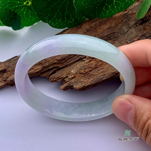 派瑞翡翠 翡翠手镯 糯种 浅绿 商品图2