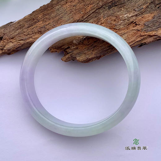 派瑞翡翠 翡翠手镯 糯种 浅绿 商品图1