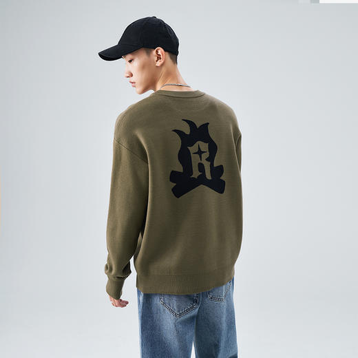 西遇圆领毛衣新款宽松慵懒感柔软字母印花长袖上衣11932255 商品图4