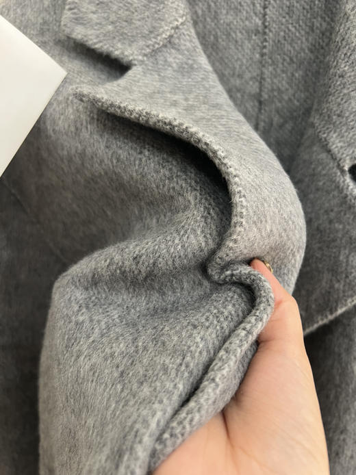 升级版暖冬灰大衣 商品图12