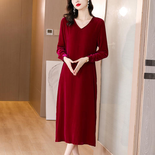 复古V领设计感金丝绒连衣裙女2023秋季新款时尚优雅气质内搭长裙AHM-krwl7826 商品图2