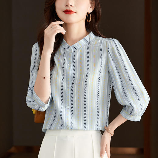 KQL 369H1721气质时尚休闲小衫宽松显瘦条纹中袖半高领衬衫 商品图1
