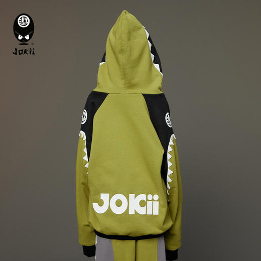 【23秋上新】jokii潮牌童装『彩虹鲨套装』秋款卫衣+长裤[福利品] 商品图2