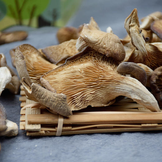 长岭尖精选真姬菌68g*2袋 商品图2