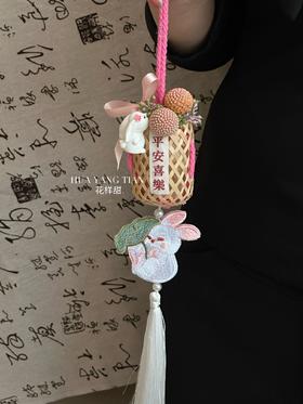 青莲玉兔·福气灯笼桂花香包挂件礼盒 （全国可邮寄 ）