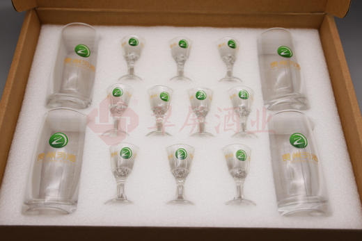 习酒酒具 套装 贵州习酒玻璃酒具套装透明（4个分酒器10个酒杯） 商品图7