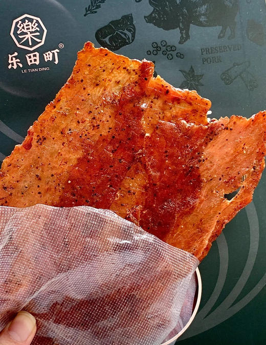 【乐田町吊龙猪肉脯】💥盒马同款，东方甄选推荐🥩比脸还大的猪肉脯👉 100%原切里脊肉~不干不柴 👉2袋潮汕猪肉脯仅需💰32.9元！ 商品图3