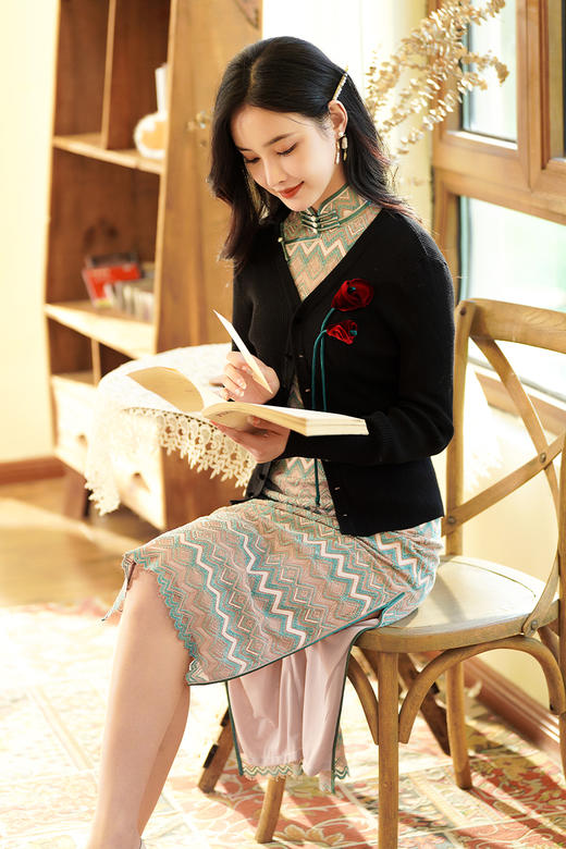 逸红颜明月优选#<爆款三团>『晚盈』让人无法抗拒的立体马蹄莲针织开衫，千金归来既视感！ 商品图12