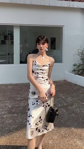 【门店同款】2023年秋季水墨印花性感连衣裙 153649775
