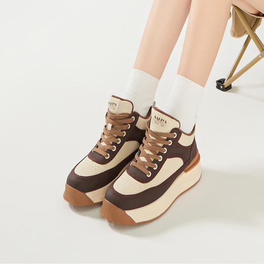 【年后发货】Safiya/索菲娅2023秋冬新品潮流街头拼色加绒高帮运动厚底熊猫鞋板鞋 SF34112085 商品图4