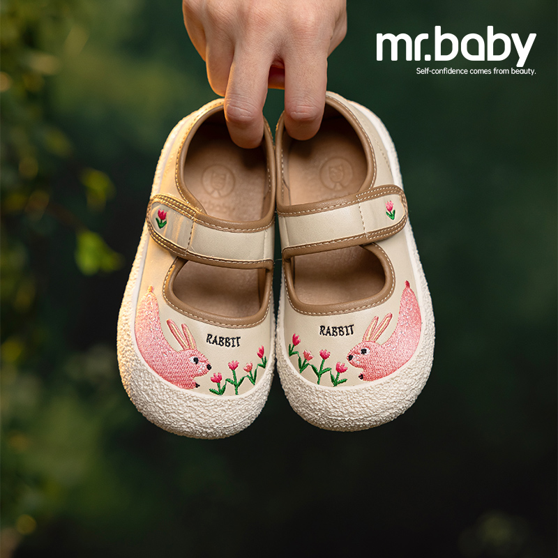 mrbaby童鞋皮鞋原创手绘刺绣女童鞋2023秋新款卡通圆头软底小宝鞋