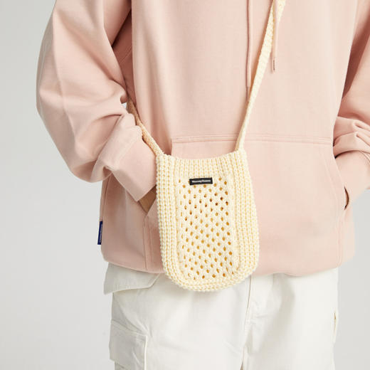 WassupHouse 毛织镂空手机包 商品图0