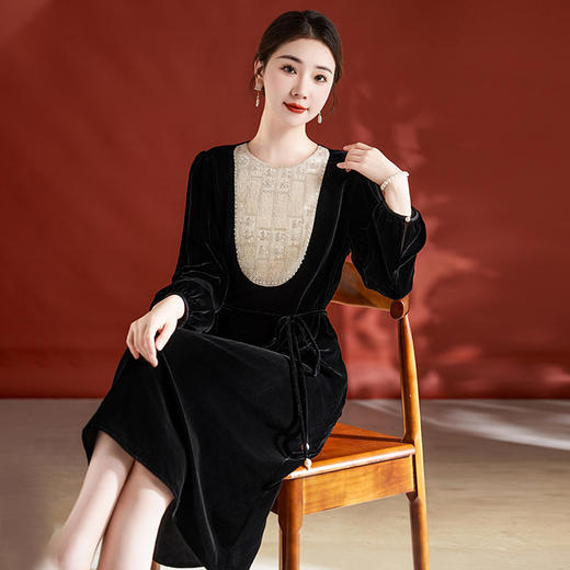 QS-82395982真丝丝绒连衣裙女2023秋冬新款小香风法式圆领桑蚕丝长裙 商品图2