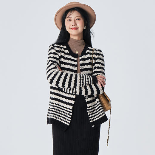 馥迦小香风条纹绵羊毛开衫 商品图4