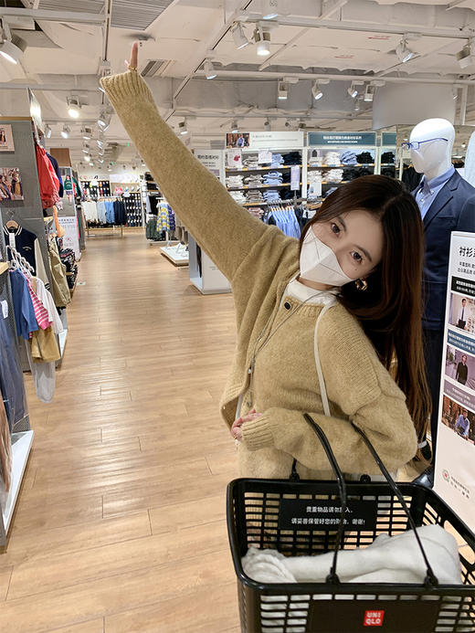 <曾小咸推荐>  【奶茶控】驼色开衫+日本T+咖格裤子 商品图2