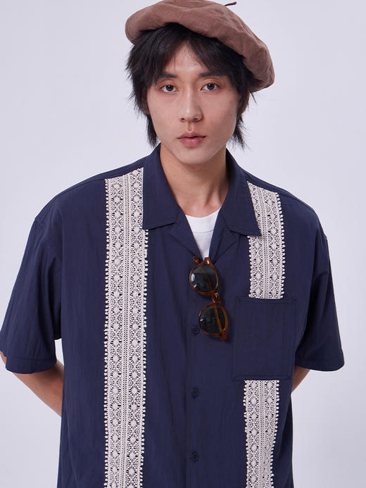 OADB/A31413A006/蕾丝织带古巴领衬衫 商品图3