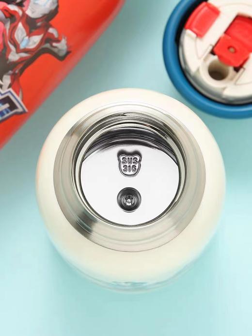 9楼母婴生活馆 BEDDYBEAR杯具熊儿童智能显温保温杯奥特曼联名大容量三盖水壶630mL 吊牌价：238元 活动价：198元 商品图2