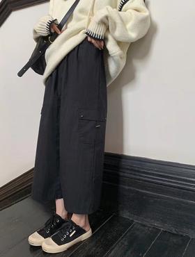 老米优品/出新色啦🎈韩代同款《帅气复古工装风大口袋半身裙》韩里韩气，简单穿搭都好看的工装裙！Q230919A