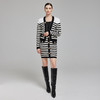 PE6A1斯尔丽2023秋季新款撞色条纹配金V领开衫搭配包臀半裙套装 商品缩略图3