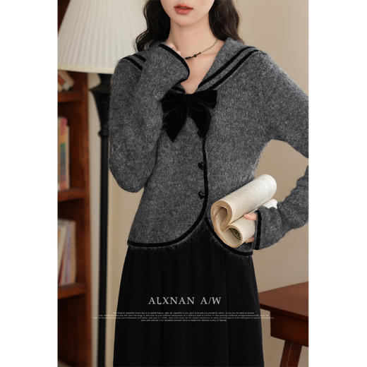 【6折秒杀】鹿向南《降龄公式》学院风毛衣LXN31892 商品图3